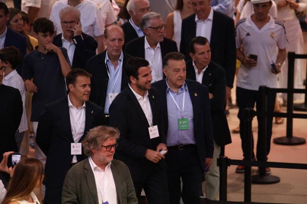 ESP: Real Madrid Presidential Elections 2026 Enrique Riquelme during the Real Madrid presidential elections 2026. Voters approaching to cast their vote for Florentino Perez or Enrique Riquelme as the next president of Real Madrid at the Real Madrid City Basketball Pavilion, located in Valdebebas, on June 7, 2026 in Madrid. Madrid Spain Futbol