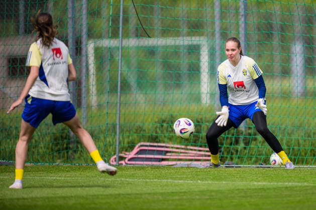 260607 Goalkeeper Elvira Björklund of Sweden during a training session with the womenÂ s under 23 national team, Nationalteam on June 7, 2026 in Kalmar. Photo: Suvad Mrkonjic BILDBYRAN COP 170 SM0469 fotboll football soccer fotball u23 under 23 träning practice training sverige sweden dam bbeng sverige sweden