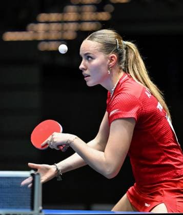 Titelverteidigerin Annett Kaufmann (SV DJK Kolbermoor) erreicht durch einen Sieg über Nina Mittelham (ttc berlin esatside) erneut das DM-Finale Titelverteidigerin Annett Kaufmann (SV DJK Kolbermoor) erreicht durch einen Sieg über Nina Mittelham (ttc berlin esatside) erneut das DM-Finale und greift nach dem dritten Sieg in Folge - Finaltag der Deutschen Meisterschaften der Damen und Herren am 7. Juni 2026 in der Messe Erfurt im Rahmen der 3. Deutschen Tischtennis-Finals in Erfurt. Erfurt Messe Erfurt Thüringen Deutschland