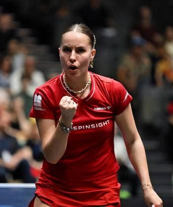 Titelverteidigerin Annett Kaufmann (SV DJK Kolbermoor) erreicht durch einen Sieg über Nina Mittelham (ttc berlin esatside) erneut das DM-Finale Titelverteidigerin Annett Kaufmann (SV DJK Kolbermoor) erreicht durch einen Sieg über Nina Mittelham (ttc berlin esatside) erneut das DM-Finale und greift nach dem dritten Sieg in Folge - Finaltag der Deutschen Meisterschaften der Damen und Herren am 7. Juni 2026 in der Messe Erfurt im Rahmen der 3. Deutschen Tischtennis-Finals in Erfurt. Erfurt Messe Erfurt Thüringen Deutschland