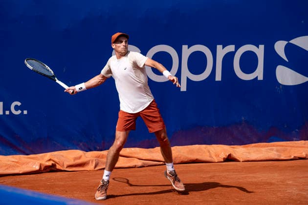 TENNIS : Open Sopra Steria - Lyon Villeurbanne 07 06 2026 Goeffrey BLANCANEAUX (FRA) affronte le suisse Luca STAEHELI lors des qualifications du tournoi de tennis ATP, Tennis Herren Challenger Tour, Open Sopra Steria Ã Lyon-Villeurbanne, le 07 06 2026. Photo Sandrine Thesillat PsNewZ  Copyright: xSandrinexTHESILLATx
