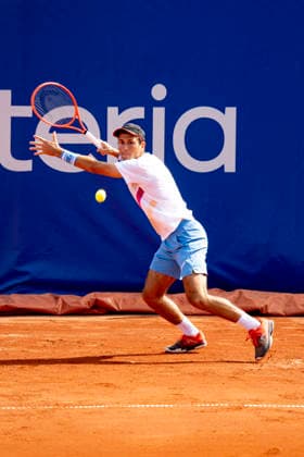 TENNIS : Open Sopra Steria - Lyon Villeurbanne 07 06 2026 Le suisse Luca STAEHELI affronte le francais Goeffrey BLANCANEAUX lors des qualifications du tournoi de tennis ATP, Tennis Herren Challenger Tour, Open Sopra Steria Ã Lyon-Villeurbanne, le 07 06 2026. Photo Sandrine Thesillat PsNewZ  Copyright: xSandrinexTHESILLATx