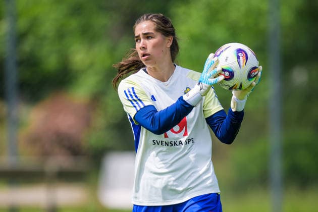 260607 Goalkeeper Ebba Steen of Sweden during a training session with the womenÂ s under 23 national team, Nationalteam on June 7, 2026 in Kalmar. Photo: Suvad Mrkonjic BILDBYRAN COP 170 SM0469 fotboll football soccer fotball u23 under 23 träning practice training sverige sweden dam bbeng sverige sweden