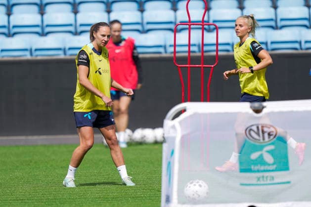 Womens national football team Oslo 20260607 Marit Bratberg Lund prepares for the World Cup qualifier against Austria at Ullevaal Stadium Photo Terje Bendiksby NTB Oslo Norway EDITORIAL USE ONLY RESTRICTED USE FOR BETTING COMPANIES  Copyright: xTerjexBendiksbyx xNTBx