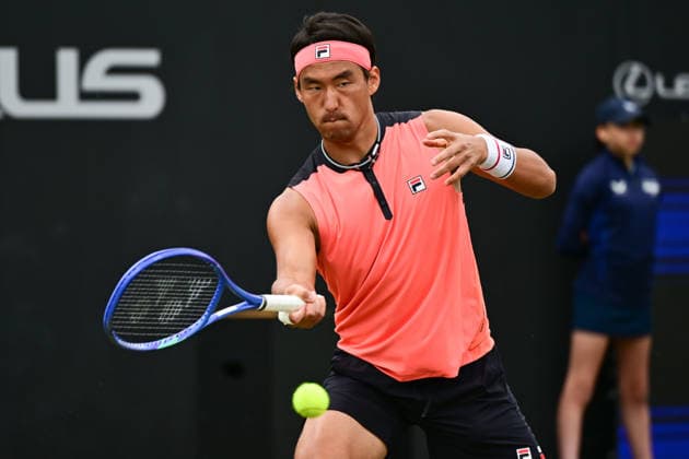 Tennis Lexus Birmingham Open WTA125 ATP, Tennis Herren Challenger Yunchaokete Bu of China returns during the Lexus Birmingham Open WTA125 ATP Challenger tennis at Edgbaston Priory Club, Birmingham, UK on 7 June 2026. Birmingham Edgbaston Priory Club West Midlands UK Editorial use only , Copyright: xDennisxGoodwinx PSI-24321-0027