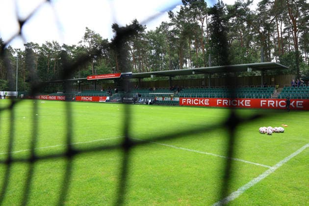 Der A-Platz in Heeslingen. Hier tragen der Eimsbütteler TV und der Blumenthaler SV das dritte Aufstiegsspiel zur Regionalliga Nord aus. Fußball I Herren I Aufstiegsrunde zur Regionalliga Nord I Saison 2025-2026 I 3. Spiel I Eimsbütteler TV - Blumenthaler SV I 07.06.2026 I A-Platz Heeslingen