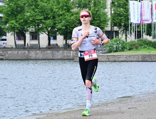 GER; Ironman Hamburg 07.06.2026, GER; Ironman Hamburg, Elite Frauen im Bild Katrine Christensen (DNK) an der Binnenalster