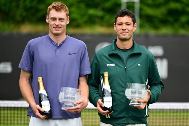 Tennis Lexus Birmingham Open WTA125 ATP, Tennis Herren Challenger Ben Jones of Great Britain and partner Joshua Paris of Great Britain pose with their doubles winners trophies during the Lexus Birmingham Open WTA125 ATP Challenger tennis at Edgbaston Priory Club, Birmingham, UK on 7 June 2026. Birmingham Edgbaston Priory Club West Midlands UK Editorial use only , Copyright: xDennisxGoodwinx PSI-24321-0041