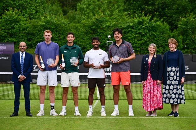 Tennis Lexus Birmingham Open WTA125 ATP, Tennis Herren Challenger The mens doubles finalists pose with their trophies. Ben Jones of Great Britain and partner Joshua Paris of Great Britain (winners) and Anirudh Chandraseker of India and partner Takaru Yuzuki of Japan during the Lexus Birmingham Open WTA125 ATP Challenger tennis at Edgbaston Priory Club, Birmingham, UK on 7 June 2026. Birmingham Edgbaston Priory Club West Midlands UK Editorial use only , Copyright: xDennisxGoodwinx PSI-24321-0042
