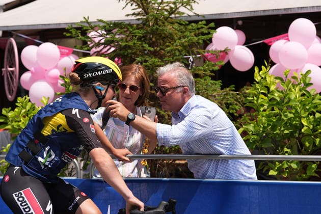 Belgium™s Justine Ghekiere of Ag Insurance - Soudal Team™s during the start of the Stage 9 of the Giro d™Italia Women, from Saluzzo to Saluzzo, Italy, Sunday, June 7, 2026.  Copyright: xMarcoxAlpozzix