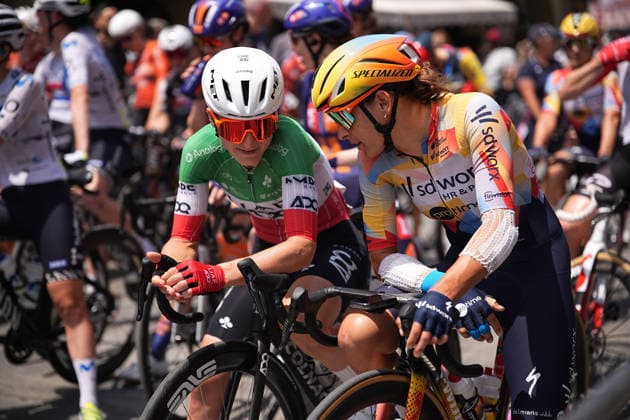 Italy u2019s Elisa Longo Borghini of UAE Team ADQ u2019s and Italy u2019s Barbara Guarischi of Team SD Worx - Protime u2019s during Stage 9 of the Giro d u2019Italia Women, from Saluzzo to Saluzzo, Italy, Sunday, June 7, 2026.  Copyright: xMarcoxAlpozzi LaPressex