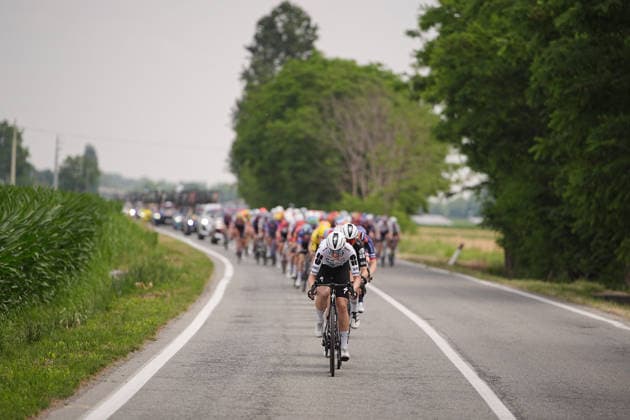 The pack rides during Stage 9 of the Giro d™Italia Women, from Saluzzo to Saluzzo, Italy, Sunday, June 7, 2026.  Copyright: xMarcoxAlpozzix