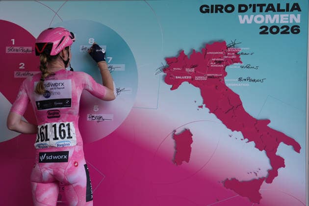 The pink jersey Netherlands™s Anna van der Breggen of Team SD Worx - Protime™s during Stage 9 of the Giro d™Italia Women, from Saluzzo to Saluzzo, Italy, Sunday, June 7, 2026.  Copyright: xDavidexSpada Lapressex