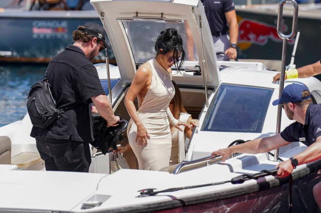 FORMULA ONE MONACO GRAND PRIX 2026 Kim Kardashian arriving for race day by boat during the Formula 1 Louis Vuitton Monaco Grand Prix 2026, 6th round of the 2026 Formula 1 World Championship, WM, Weltmeisterschaft from June 5th - 7th, 2026 at the Circuit de Monaco, Monte Carlo, Monaco. Credit: Robbie Hoad Every Second Media Editorial use only. All images are copyright Every Second Media Limited. No images may be reproduced without prior permission. Copyright: xIMAGO EveryxSecondxMediax ESM-2024-0381 RobbiexHoadx xEveryxSecondxMediax