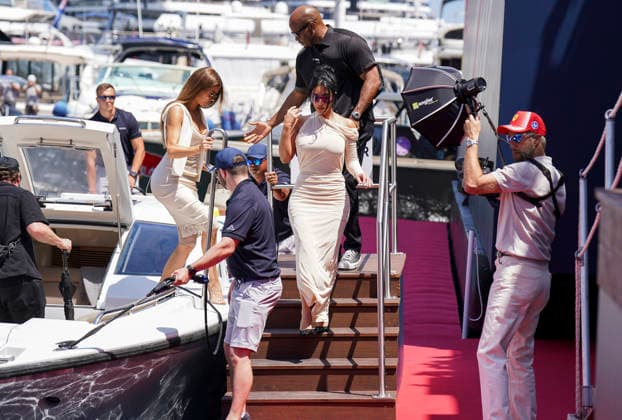 FORMULA ONE MONACO GRAND PRIX 2026 Kim Kardashian arriving for race day by boat during the Formula 1 Louis Vuitton Monaco Grand Prix 2026, 6th round of the 2026 Formula 1 World Championship, WM, Weltmeisterschaft from June 5th - 7th, 2026 at the Circuit de Monaco, Monte Carlo, Monaco. Credit: Robbie Hoad Every Second Media Editorial use only. All images are copyright Every Second Media Limited. No images may be reproduced without prior permission. Copyright: xIMAGO EveryxSecondxMediax ESM-2024-0389 RobbiexHoadx xEveryxSecondxMediax