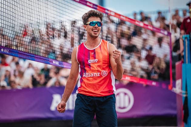 Beachvolleyball Männer Allianz German Beach Tour 2026 Tourstop Berlin 07.06.2026 Lui Wüst freut sich Berlin Funkhaus Beach Berlin Deutschland