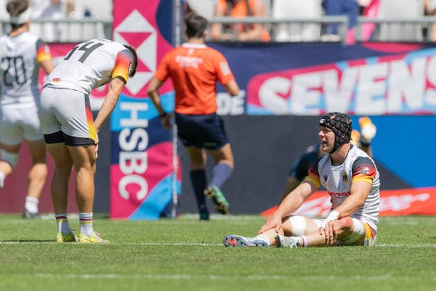 Deutschland - Argentinien, SVNS Rugby World Championship, WM, Weltmeisterschaft Enttäuschung bei Cedric Eichholz (Deutschland, 54) und Felix Hufnagel (Deutschland, 1) nach der Niederlage. Spiel um Platz 9 zwischen Deutschland und Argentinien. Drittes Turnier der SVNS World Championship, Siebener-Rugby WM vom 5. bis 7. Juni 2026 in Bordeaux (Frankreich). 7. Juni 2026., Bordeaux Region Nouvelle-Aquitaine Frankreich Stade Atlantique