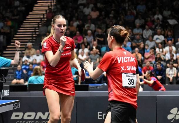 Annet Kaufmann (SV DJK Kolbermoor) und Xiaona Shan (ttc berlin eastside) sind die neuen Deutschen Meisterinnen im Damen-Doppel. Annet Kaufmann (SV DJK Kolbermoor) und Xiaona Shan (ttc berlin eastside) sind die neuen Deutschen Meisterinnen im Damen-Doppel. Sie bezwingen im Finale Sabine Winter Yuan Wan (Dachau Weinheim) - Finaltag der Deutschen Meisterschaften der Damen und Herren am 7. Juni 2026 in der Messe Erfurt im Rahmen der 3. Deutschen Tischtennis-Finals in Erfurt. Erfurt Messe Erfurt Thüringen Deutschland