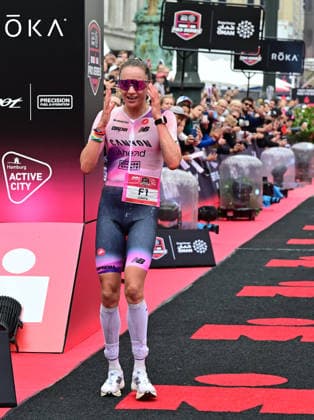 GER; Ironman Hamburg 07.06.2026, GER; Ironman Hamburg, Elite Frauen im Bild 2.Platz Laura Philipp (GER) beim Zieleinlauf