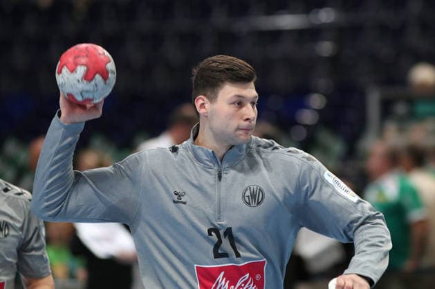 Handball DAIKIN HBL, SC DHfK Leipzig - GWD Minden; 07.06.2026 Mika Sajenev (21, GWD Minden) bei der Erwärmung. Handball, DAIKIN HBL, 1. Bundesliga, Saison 2025 2026, 34. Spieltag: SC DHfK Leipzig vs. GWD Minden am 07.06.2026 in der Quarterback Immobilien Arena Leipzig.