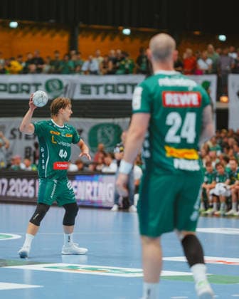 Blr Hinriksson (SC DHfK Leipzig, 44) with ball SC DHfK Leipzig - TSV GWD Minden. Bundesliga, Herren Handball, 25 26, GER, Leipzig, Quarterback Immobilien Arena, Round 34 Leipzig Quarterback Immobilien Arena Sachsen GER Copyright: xBillmanxDubex