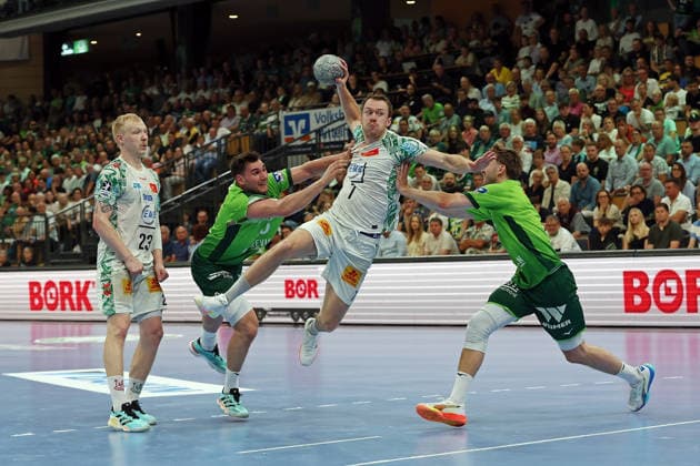07.06.2026, xovx, Handball Daikin Handball-Bundesliga, HSG Wetzlar - SC Magedeburg v.l. Magnus Saugstrup (SC Magdeburg), Josip Simic (HSG Wetzlar), Felix Claar (SC Magdeburg), Niklas Theiß (HSG Wetzlar) Wetzlar Buderus Arena Hessen Deutschland (DE)