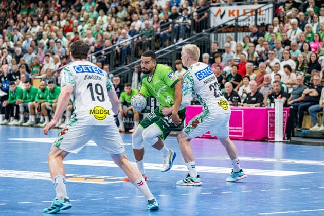 Handball Bundesliga; HSG Wetzlar - SC Magdeburg, 07.06.26 Philipp Ahouansou (HSG Wetzlar, 19), Magnus Saugstrup (SC Magdeburg, 23), Elvar Oern Jonsson (SC Magdeburg, 19) Handball Bundesliga; HSG Wetzlar - SC Magdeburg: Wetzlar, 07.06.26