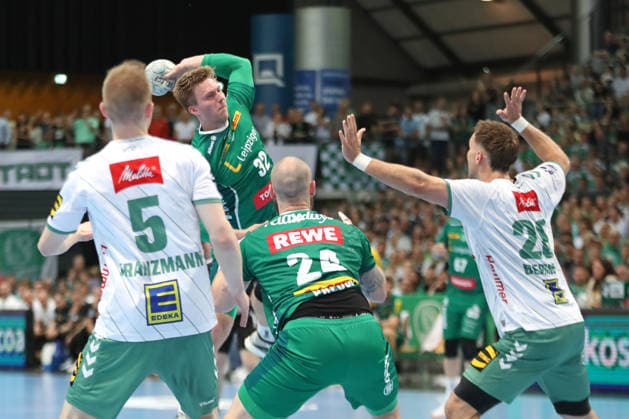 Handball DAIKIN HBL, SC DHfK Leipzig - GWD Minden; 07.06.2026 Franz Semper (32, SC DHfK Leipzig) wirft. Handball, DAIKIN HBL, 1. Bundesliga, Saison 2025 2026, 34. Spieltag: SC DHfK Leipzig vs. GWD Minden am 07.06.2026 in der Quarterback Immobilien Arena Leipzig.