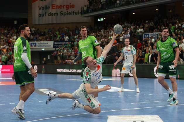 07.06.2026, xovx, Handball Daikin Handball-Bundesliga, HSG Wetzlar - SC Magedeburg v.l. Ahmet Nafea (HSG Wetzlar), Jona Schoch (HSG Wetzlar), Omar Ingi Magnusson (SC Magdeburg), Felix Claar (SC Magdeburg), Gisli Thorgeir Kristjansson (SC Magdeburg) Wetzlar Buderus Arena Hessen Deutschland (DE)