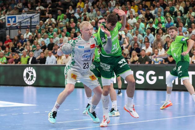 07.06.2026, xgox, Handball - Daikin HBL HSG Wetzlar - SC Magdeburg emspor, v.l. Magnus Saugstrup (Magdeburg, 23), Jona Schoch (Wetzlar, 22) Zweikampf, Duell, Kampf, tackle Wetzlar