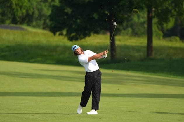 DUBLIN, OH - JUNE 07: Tommy Fleetwood of England plays his shot from the 14th fairway during third round of the Memorial Tournament on June 07, 2026 at the Muirfield Village Golf Club in Dublin, Ohio. (Photo by Jason Mowry Icon Sportswire) GOLF: JUN 07 PGA, Golf Herren the Memorial Tournament presented by Workday EDITORIAL USE ONLY Icon260607013