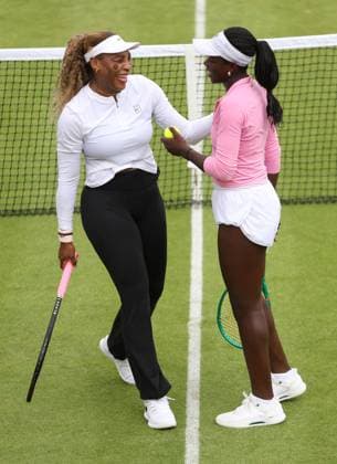 Serena Williams of USA laughs with Victoria Mboko during a practice session at Queen s Club HSBC Queen s Club Championships, Day Two, Tennis, Queen s Club, West Kensington, London, UK - 07 Jun 2026London Queen s Club United Kingdom  Copyright: xEllaxLing Shutterstockx 16915783eg