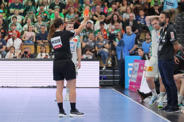07.06.2026, xtgx, Handball, Daikin HBL, HSG Wetzlar - SC Magdeburg v.l. w21 Rote Karte, Platzverweis, sent off Wetzlar