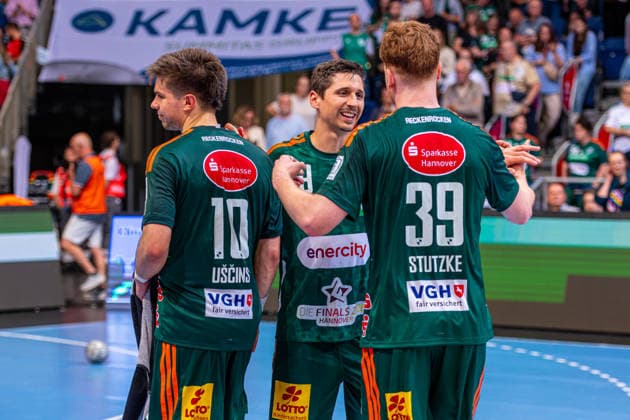 Marius Steinhauser (TSV Hannover-Burgdorf, Nr. 19) (v.l.), TSV Hannover-Burgdorf (grün) gegen MT Melsungen (rot) am 34. Spieltag der Saison 2025 2026 in der DAIKIN Handball-Bundesliga (07.06.2026, ZAG Arena (Hannover, GER),