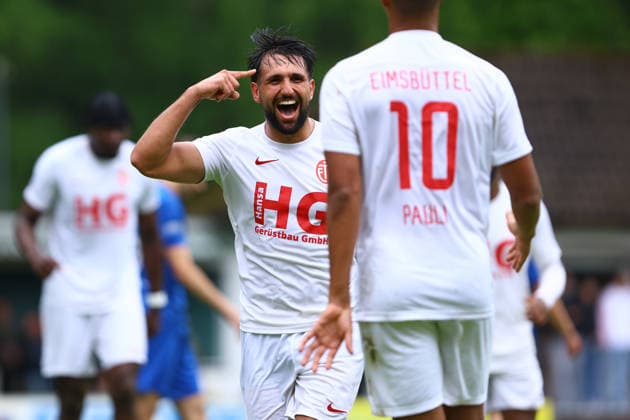 6 Bamo Karim (Eimsbütteler TV) bejubelt seinen Treffer zum 1:0. Fußball I Herren I Aufstiegsrunde zur Regionalliga Nord I Saison 2025-2026 I 3. Spiel I Eimsbütteler TV - Blumenthaler SV I 07.06.2026 I A-Platz Heeslingen