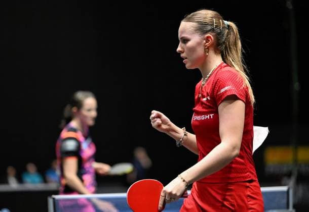 Titelverteidigerin Annett Kaufmann (SV DJK Kolbermoor) gewinnt zum dritten Mal in Folge den Einzeltitel bei den Deutschen Meisterschaften Titelverteidigerin Annett Kaufmann (SV DJK Kolbermoor) gewinnt zum dritten Mal in Folge den Einzeltitel bei den Deutschen Meisterschaften und bezwingt im Finale die zweimalige Meisterin Sabine Winter (TSV Dachau) und verdrückte nach dem Erfolg ein paar Freudentränen - Finaltag der Deutschen Meisterschaften der Damen und Herren am 7. Juni 2026 in der Messe Erfurt im Rahmen der 3. Deutschen Tischtennis-Finals in Erfurt. Erfurt Messe Erfurt Thüringen Deutschland