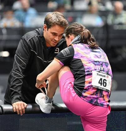 Sabine Winter (TSV Dachau) unterliegt in einem umkämpften Finale der Deutschen Meisterschaften Titelverteidigerin Annett Kaufmann (SV DJK Kolbermoor) Sabine Winter (TSV Dachau) unterliegt in einem umkämpften Finale der Deutschen Meisterschaften Titelverteidigerin Annett Kaufmann (SV DJK Kolbermoor). Betreut wurde Sabine Winter von ihrem Bruder Ben - Finaltag der Deutschen Meisterschaften der Damen und Herren am 7. Juni 2026 in der Messe Erfurt im Rahmen der 3. Deutschen Tischtennis-Finals in Erfurt. Erfurt Messe Erfurt Thüringen Deutschland
