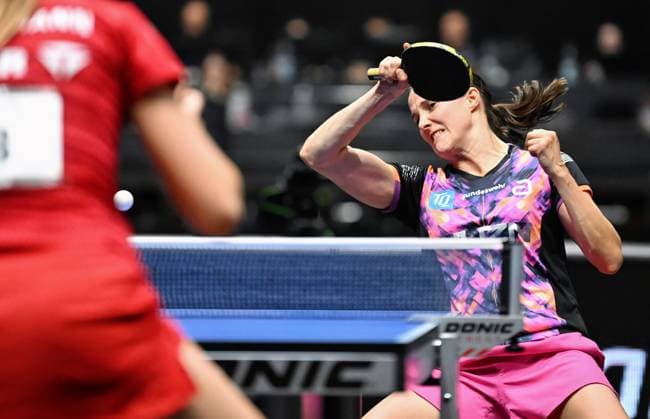 Sabine Winter (TSV Dachau) unterliegt in einem umkämpften Finale der Deutschen Meisterschaften Titelverteidigerin Annett Kaufmann (SV DJK Kolbermoor) Sabine Winter (TSV Dachau) unterliegt in einem umkämpften Finale der Deutschen Meisterschaften Titelverteidigerin Annett Kaufmann (SV DJK Kolbermoor) - Finaltag der Deutschen Meisterschaften der Damen und Herren am 7. Juni 2026 in der Messe Erfurt im Rahmen der 3. Deutschen Tischtennis-Finals in Erfurt. Erfurt Messe Erfurt Thüringen Deutschland
