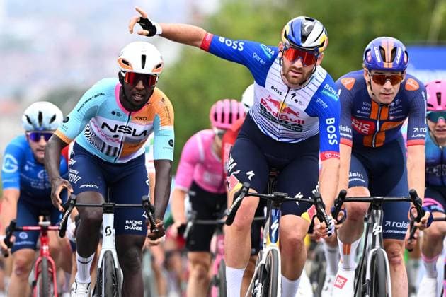 Belgian Jordi Meeus of Red Bull-BORA-hansgrohe and pictured crossing the finish line of the Brussels Cycling Classic one day cycling race, 206,3 km with start and finish in Brussels, Sunday 07 June 2026. JASPERxJACOBS  x176464241x