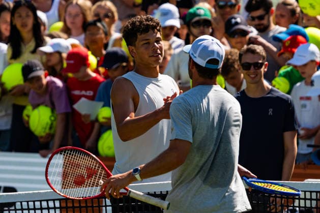 Stuttgart, GERMANY - June 07: Ben Shelton (USA) and Tommy Paul (USA) shaking hands after the practice Match between Ben Shelton (USA) vs. Tommy Paul (USA) at BOSS OPEN 2026, Tennisanlage Weissenhof on June 07, 2026 in Stuttgart, Germany. Baden-Württemberg Germany Copyright: xTimoxSteinx