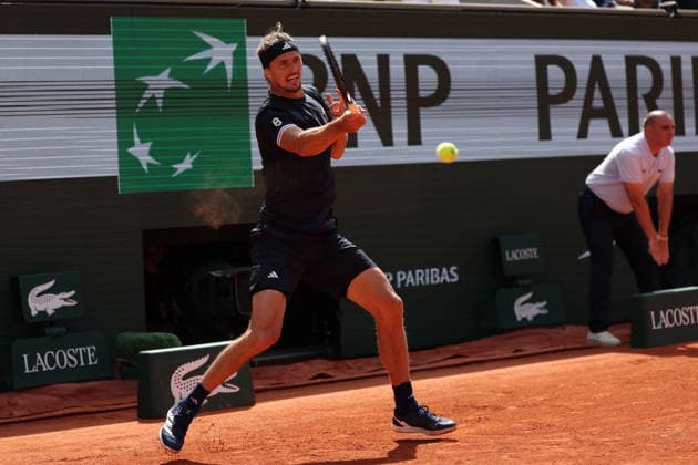ROLAND GARROS 2026 Thierry Larret MAXPPP - PARIS (75) 07 06 2026 Thierry Larret Maxppp. Tennis. Roland Garros 2026. Internationaux de France de tennis. Stade Roland Garros, Paris (75). Le 7 Juin. Court Philippe CHATRIER : Finale Hommes. Flavio COBOLLI (ITA) vs Alexander ZVEREV (GER). PARIS (75) STADE ROLAND GARROS PARIS ILE DE FRANCE FRANCE  Copyright: xMAXPPPxThierryxLarretx TLR202606072115 TLR202606072115