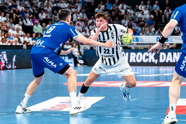 07.06.2026, xdobgx, Handball Daikin HBL, THW Kiel - TBV Lemgo Lippe v.l. Frederik Simak (TBV Lemgo Lippe, 8), Rasmus Ankermann (Kiel, 22) am Ball, plays the ball Kiel