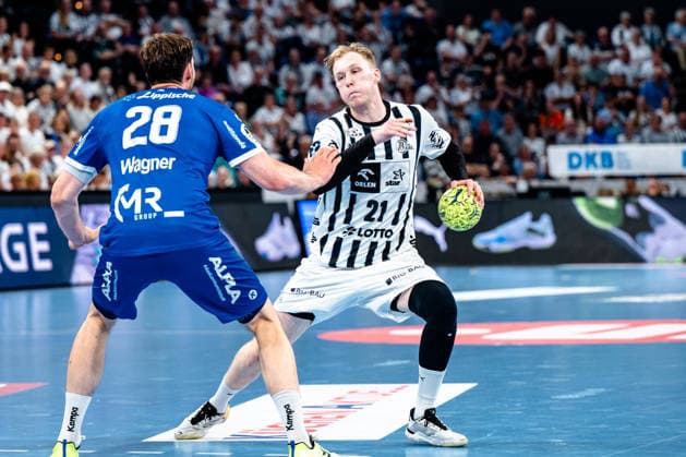 07.06.2026, xdobgx, Handball Daikin HBL, THW Kiel - TBV Lemgo Lippe v.l. Hendrik Wagner (TBV Lemgo Lippe, 28), Eric Johansson (Kiel, 21) am Ball, plays the ball Kiel