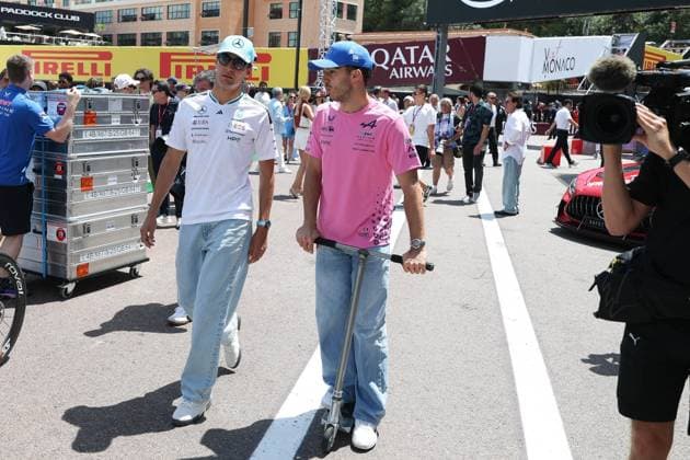George Russell (Mercedes-AMG Petronas 63), Pierre Gasly (BWT Alpine 10), Rennen, Grosser Preis von Monaco, Motorsport, Herren, Formel 1, 07.06.2026 Monte Carlo Monaco MCO