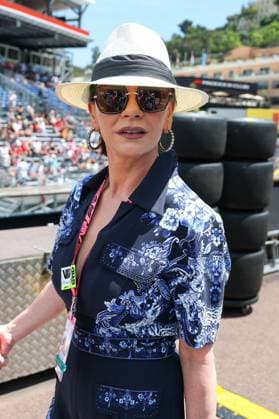Catherine Zeta-Jones in der Boxengasse, Rennen, Grosser Preis von Monaco, Motorsport, Herren, Formel 1, 07.06.2026 Monte Carlo Monaco MCO