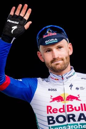 Belgian Jordi Meeus of Red Bull-BORA-hansgrohe celebrates on the podium after winning the Brussels Cycling Classic one day cycling race, 206,3 km with start and finish in Brussels, Sunday 07 June 2026. JASPERxJACOBS  x176472845x