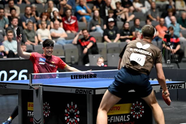 Tischtennis 94. Nationale Deutsche Meisterschaften am 07.06.2026 in den Messehallen in Erfurt Finale Herren Einzel: Dang Qiu, links und Patrick Franziska, rechts