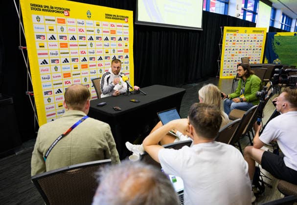 260607 Assistant coach Sebastian Larsson of the Swedish men s national football team in the mixed zone after a training session during day -4 of the FIFA World Cup, WM, Weltmeisterschaft, Fussball 2026 on June 7, 2026 in Dallas. Photo: Petter Arvidson BILDBYRAN kod PA PA1222 fotboll football soccer fotball vm fotbolls-vm fotball-vm fotbolls-vm 2026 fifa world cup 2026 mixed zone sverige sweden sverige a day -4 bbeng
