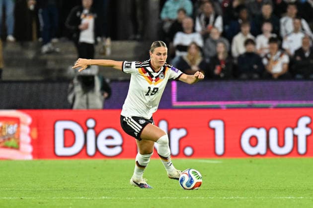 Fußball I Frauen I Saison 2025-2026 I Länderspiel I Deutschland - Norwegen I 05.06.2026 Klara Bühl (19, Deutschland) Freisteller, Nahaufnahme, Porträt, Portrait, Einzelfoto, Einzelbild, Körper Köln RheinEnergieStadion Nordrhein-Westfalen Deutschland *** Soccer I Women I Season 2025 2026 I International match I Germany Norway I 05 06 2026 Klara Bühl 19, Germany Crop, close-up, portrait, portrait, single photo, single image, body Cologne RheinEnergieStadion North Rhine-Westphalia Germany Copyright: xLobeca InesxHähnelx