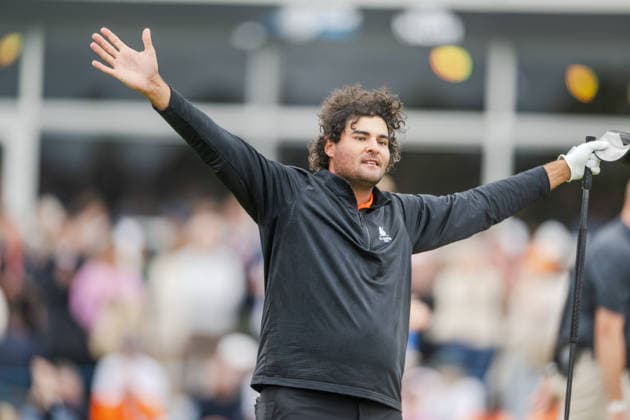 KLM Open 2026 - Day Four Eugenio Chacarra of Spain celebrates with his caddy Gonzalo Vicentrra after sinking his winning putt on the 18th green during the final round of the KLM Open at The International in Amsterdam, Netherlands, on June 7, 2026. Amsterdam Netherlands  Copyright: xAndyxAstfalckx originalFilename:astfalck-klmopenr260607_npktw.jpg